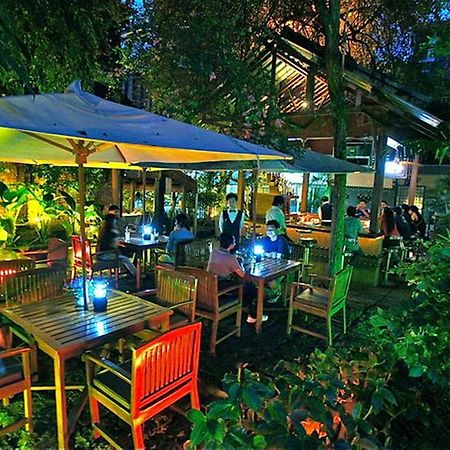 Lotus Hotel Τσιάνγκ Μάι Εξωτερικό φωτογραφία