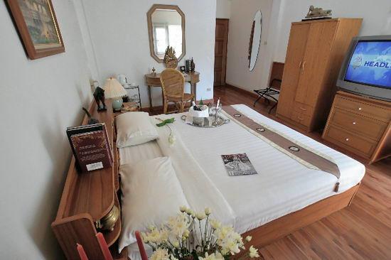 Lotus Hotel Τσιάνγκ Μάι Δωμάτιο φωτογραφία