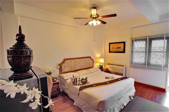 Lotus Hotel Τσιάνγκ Μάι Δωμάτιο φωτογραφία